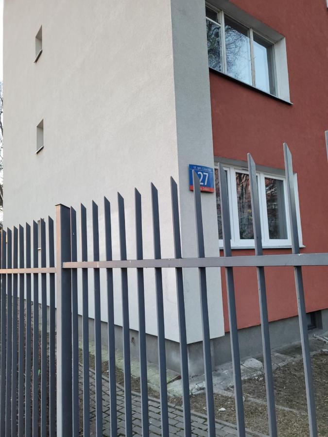 Ferienwohnung Filmowy Zoliborz Warschau Exterior foto